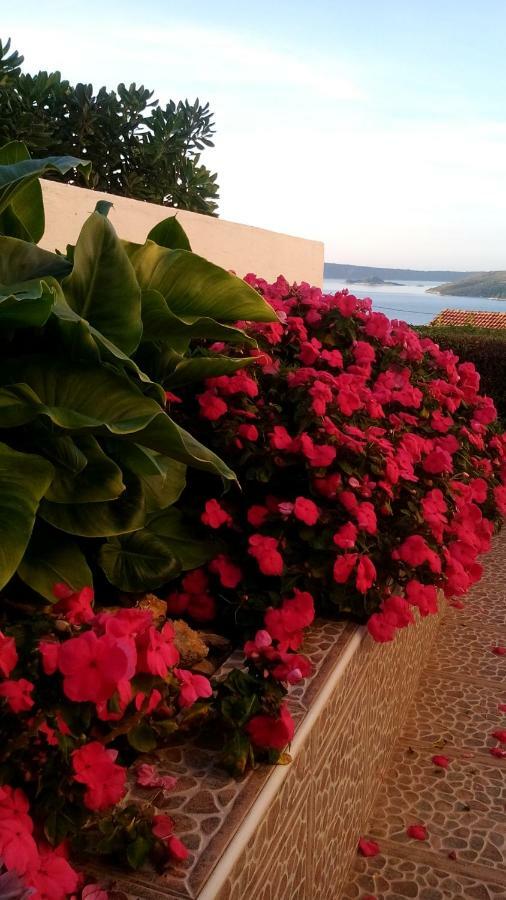 Apartments Blue Lagoon Trogir Exterior foto